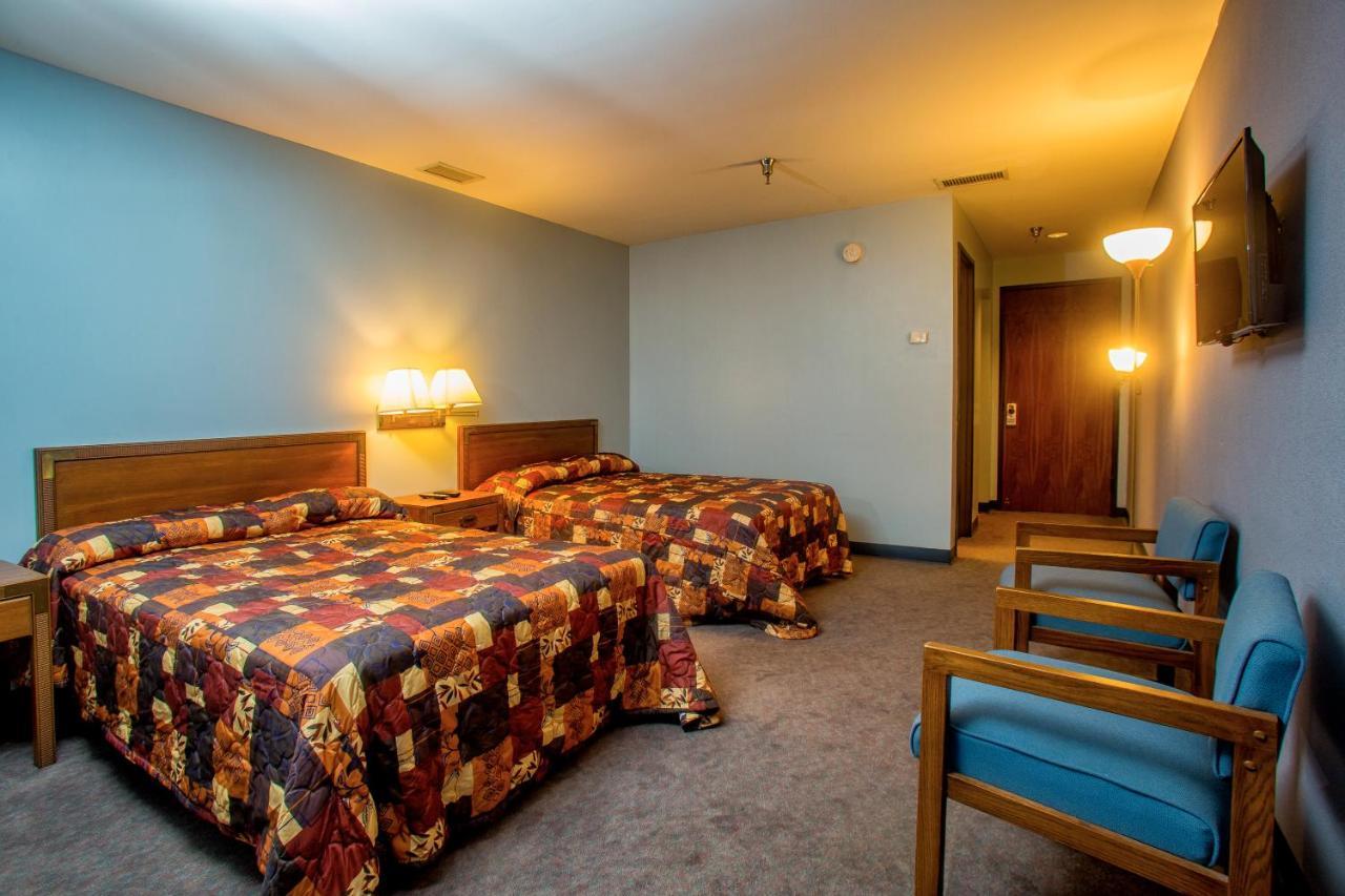 Lafayette Inn Moundsville Buitenkant foto