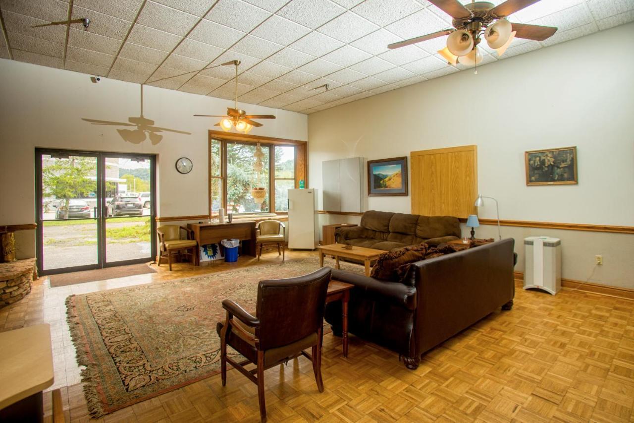 Lafayette Inn Moundsville Buitenkant foto