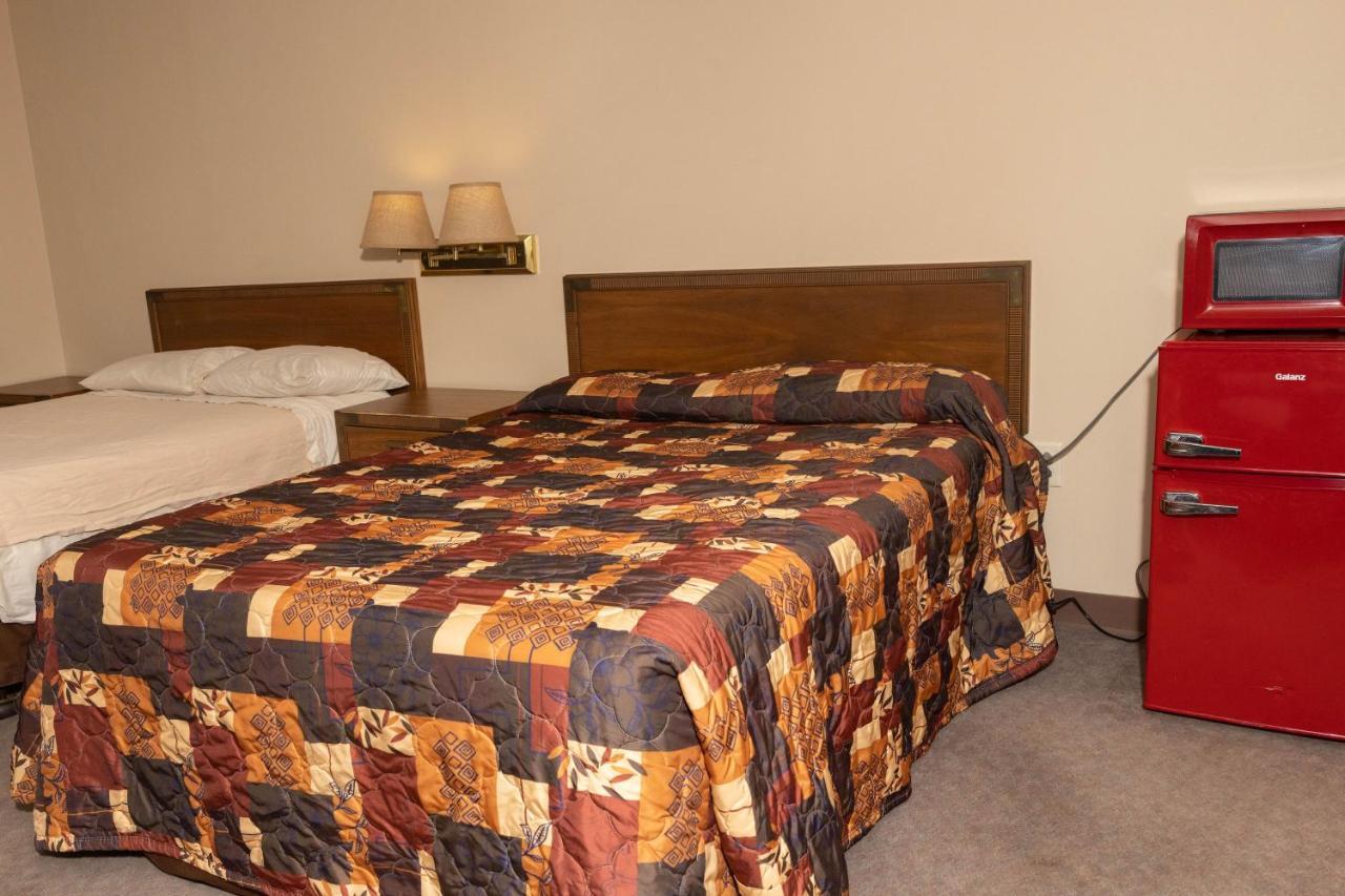 Lafayette Inn Moundsville Buitenkant foto